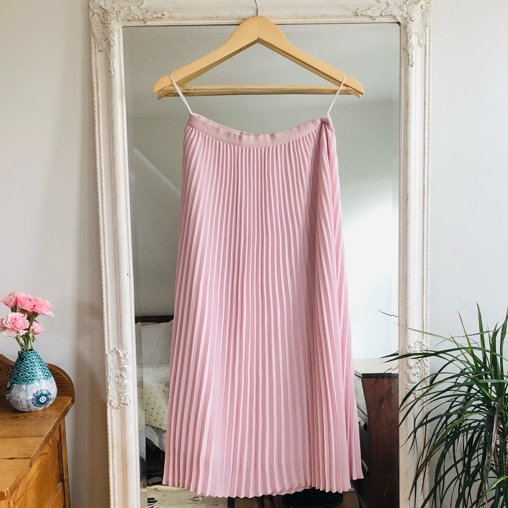 Babaton Jude Pleated Skirt (Blush)